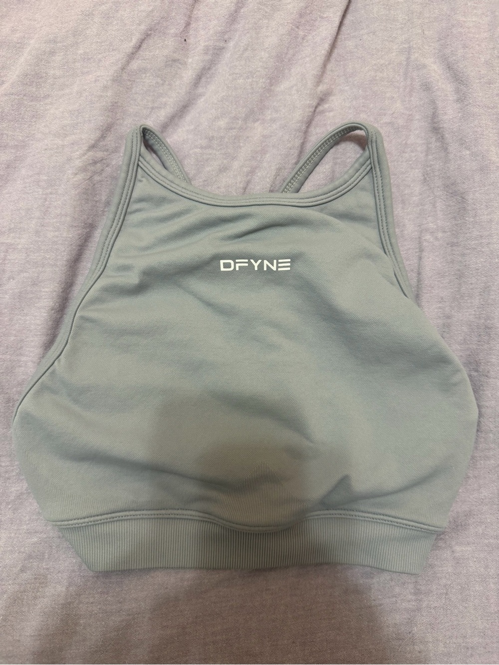 DFYNE Dynamic High-Neck Sports Bra